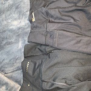 2 pairs of victoria secret leggings